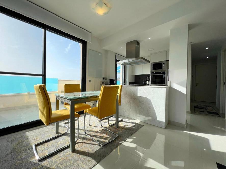 Appartamento Penthouse Center Torrevieja, Private Terrace, Near The